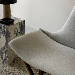 Plinth Tall Beistelltisch