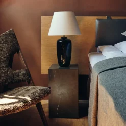 Plinth Tall Beistelltisch