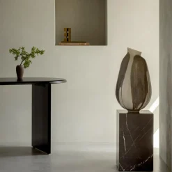 Plinth Tall Beistelltisch