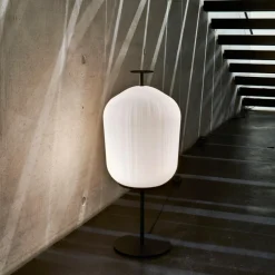 Plissée LED Stehleuchte