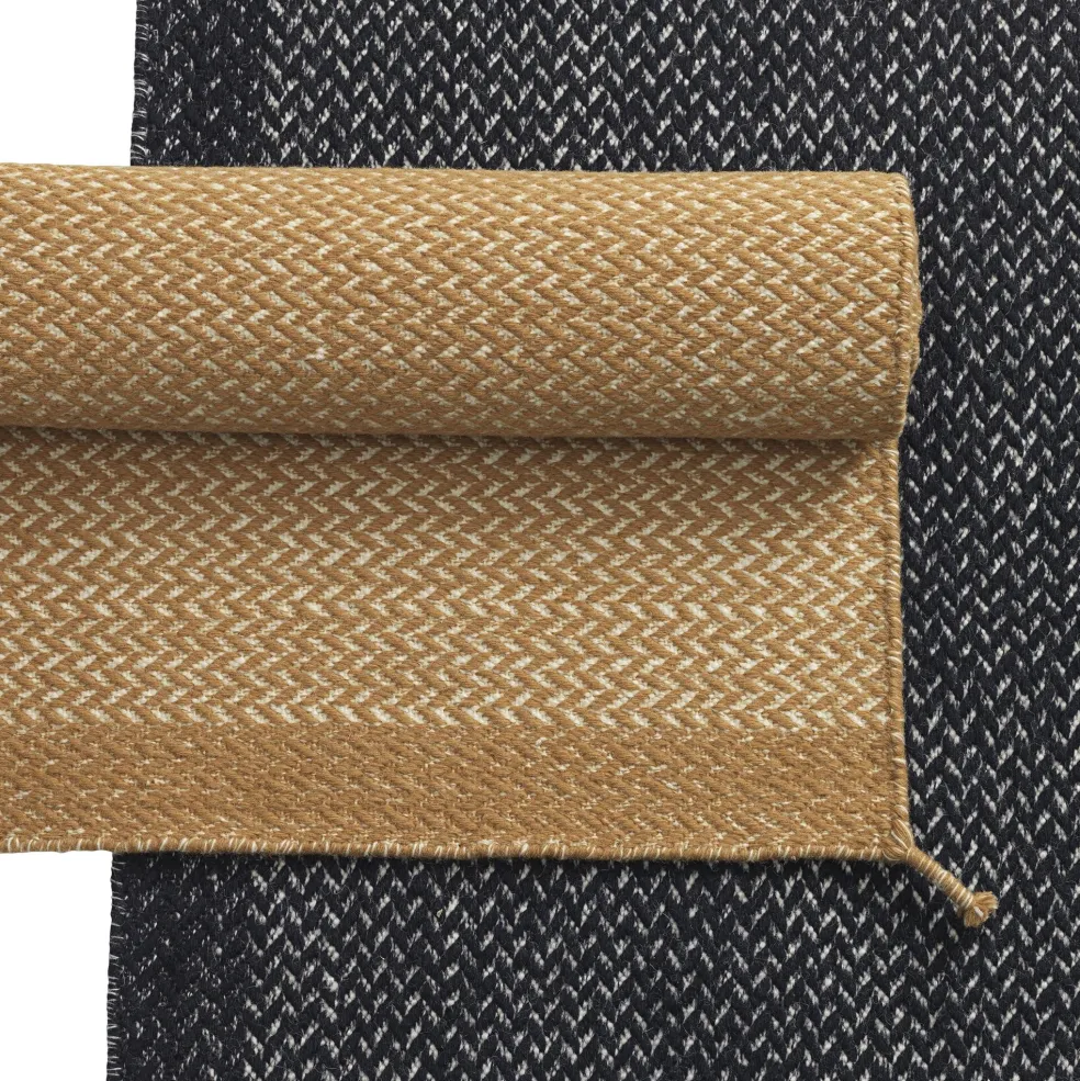 Ply Teppich 170x240cm