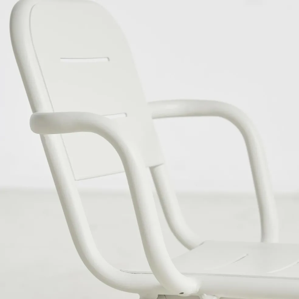 Ray Gartenarmlehnstuhl