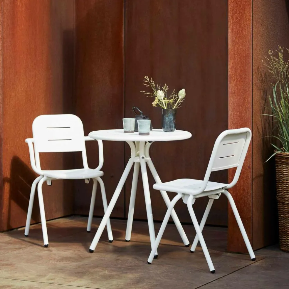 Ray Gartenarmlehnstuhl