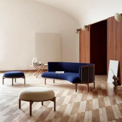 RF1903F Sideways Fußhocker