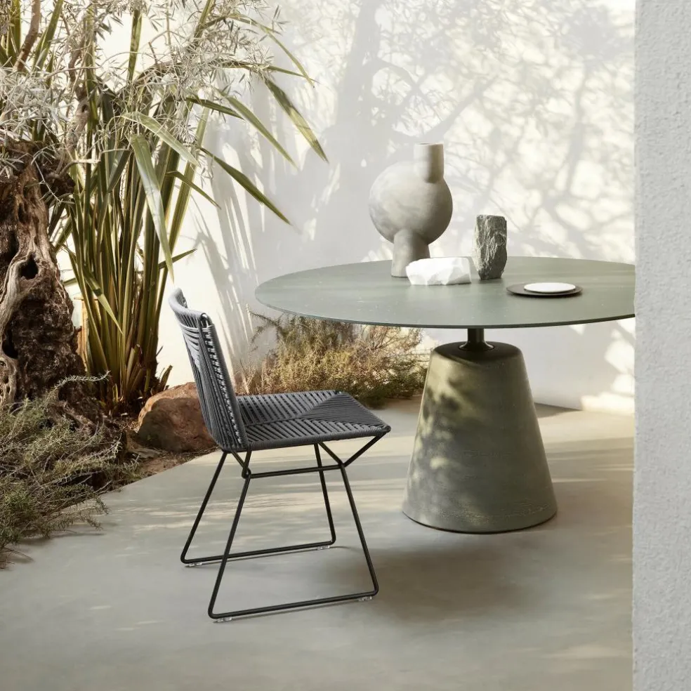 Rock Esstisch Ø 140cm Zement