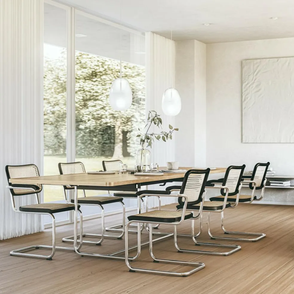 S 64 V Freischwinger Armlehnstuhl mit Rohrgeflecht