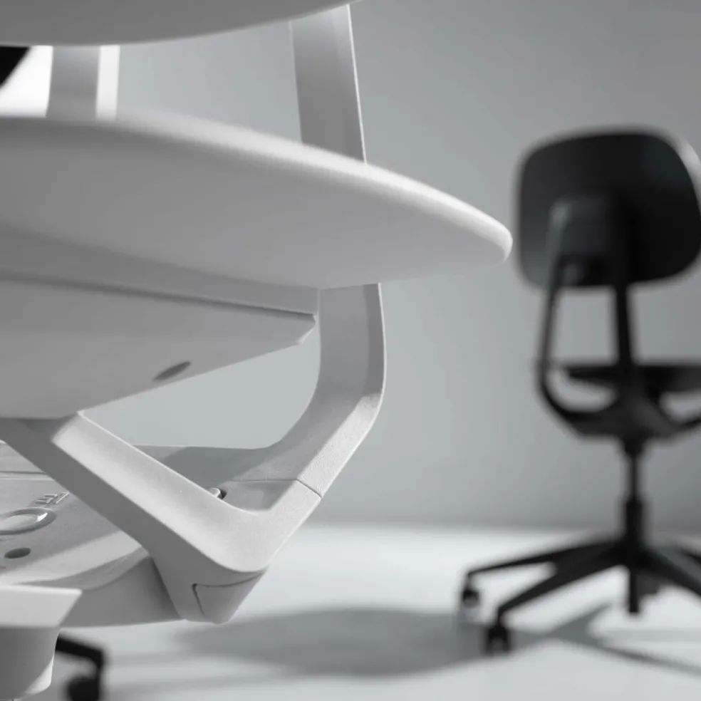 S2 Bürostuhl mit Rollen