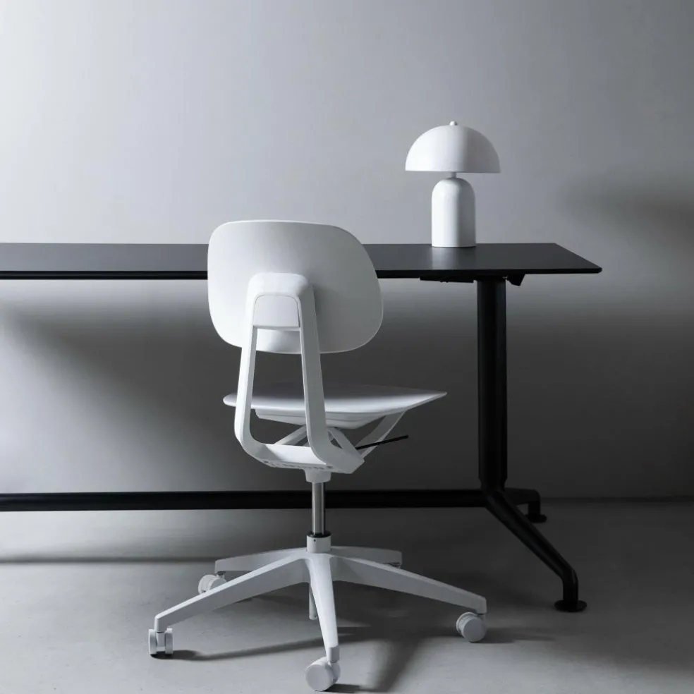 S2 Bürostuhl mit Rollen