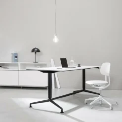 S2 Bürostuhl mit Rollen