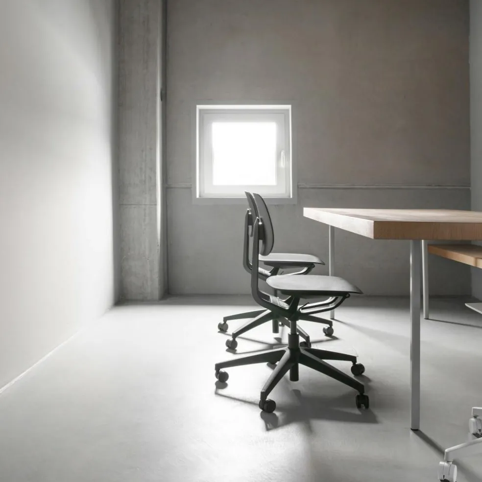 S2 Bürostuhl mit Rollen