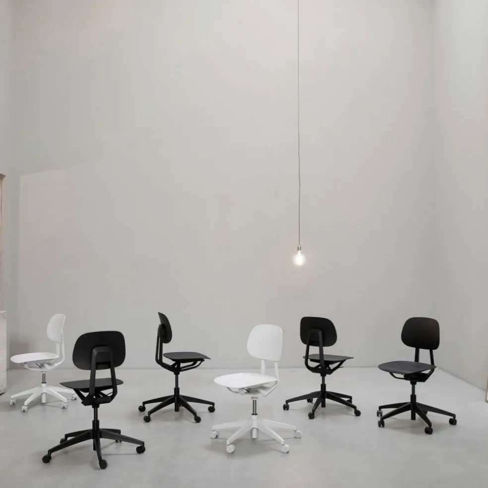 S2 Bürostuhl mit Rollen