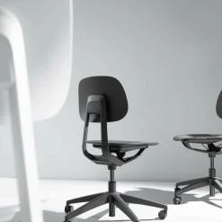 S2 Bürostuhl mit Rollen