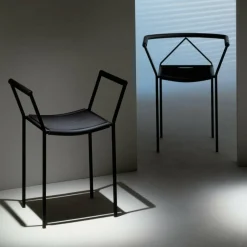 Savonarola Hocker mit Armlehnen