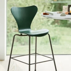 Serie 7™ Juniorstuhl Braun Bronze