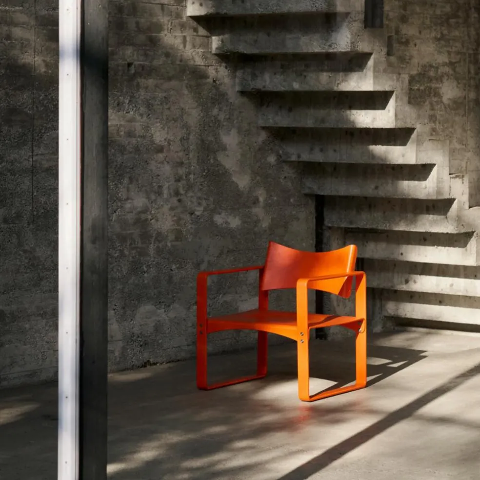 Series 270 F Lounge Chair