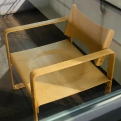 Series 270 F Lounge Chair