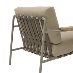 Settle Outdoor Lounge Chair