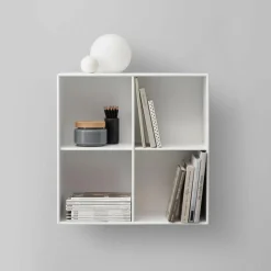 Show Regal mit Wandaufhängung