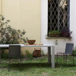 Slim Sissi Gartenarmlehnstuhl