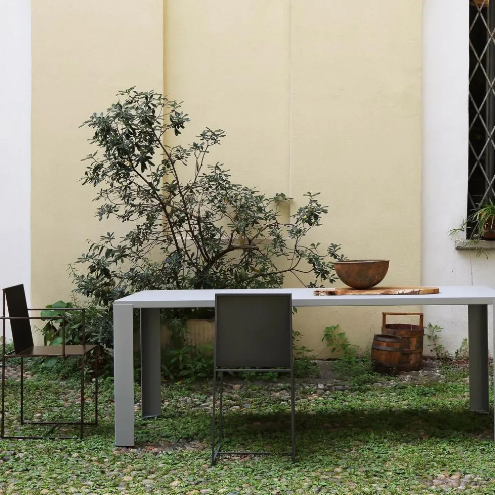 Slim Sissi Gartenarmlehnstuhl