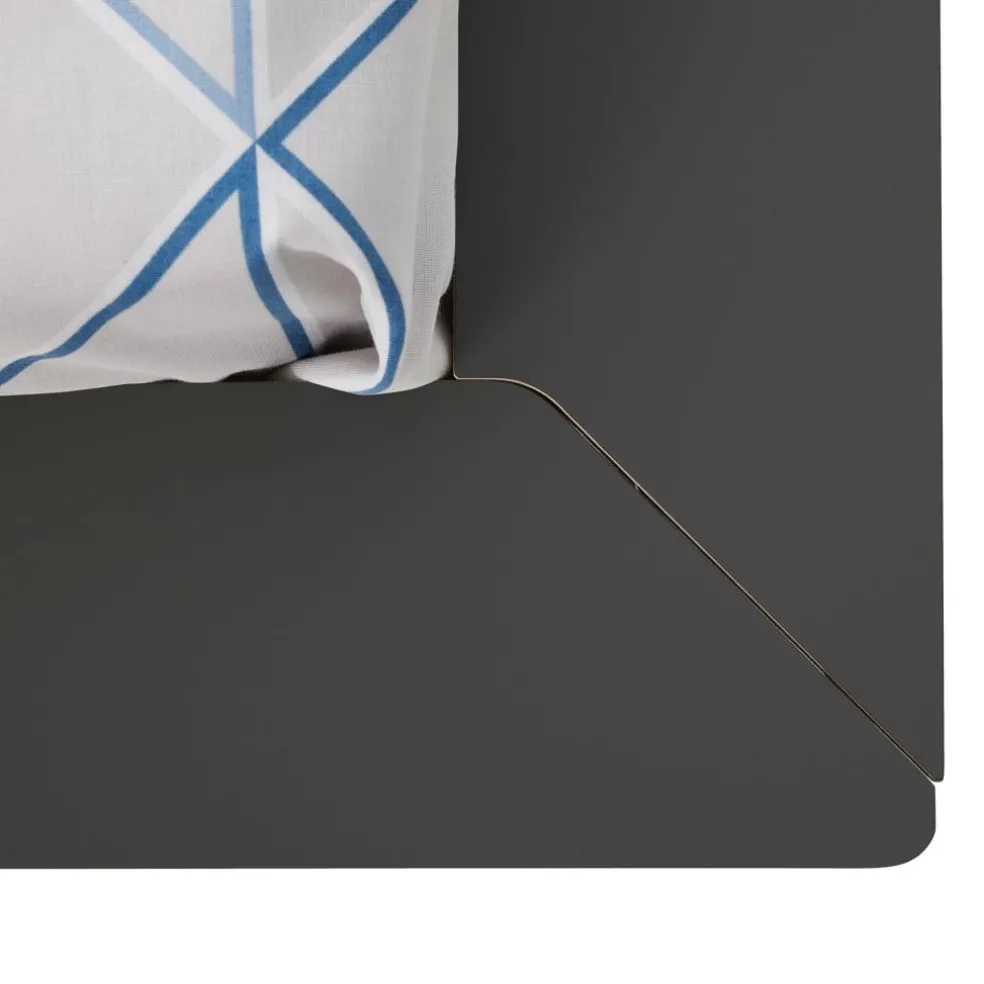 Spaze Doppelbett mit hohem Kopfteil 160x200cm