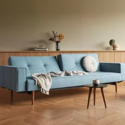 Splitback Styletto Schlafsofa mit Armlehnen Holz dunkel
