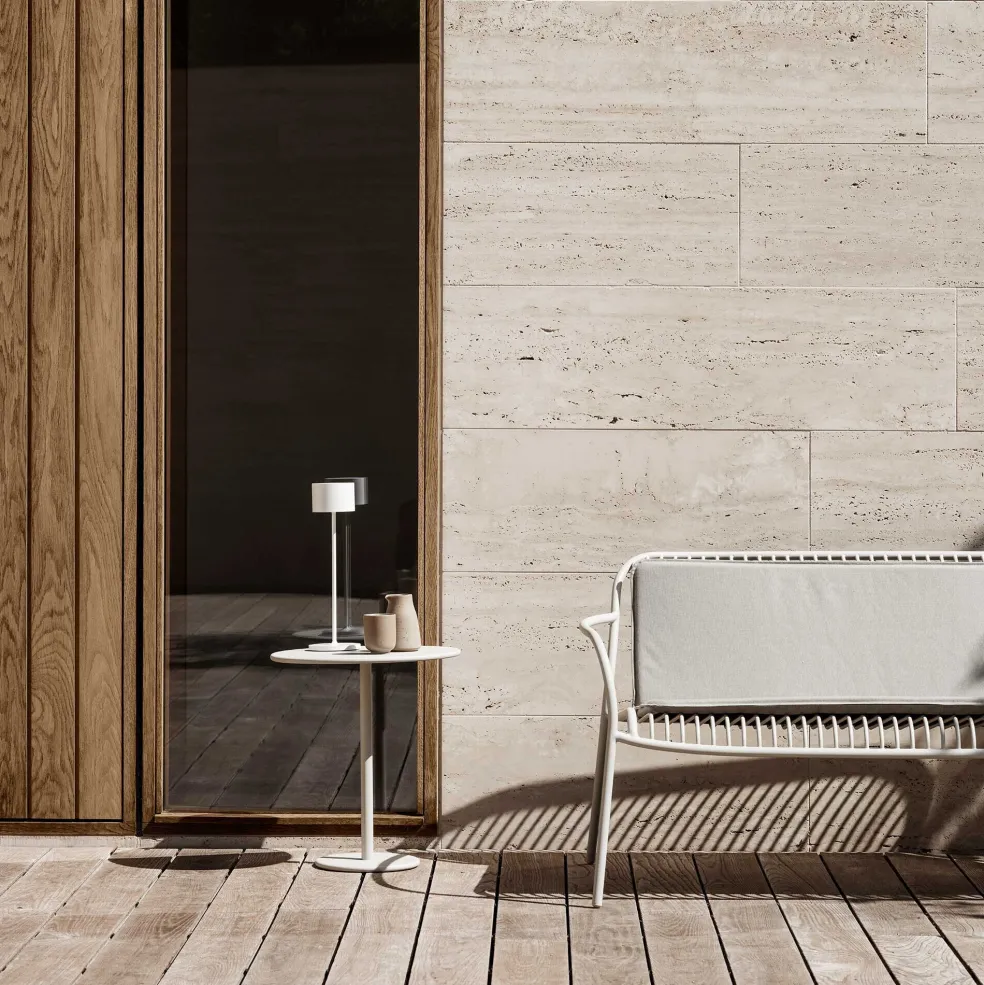 Stay Gartenbeistelltisch