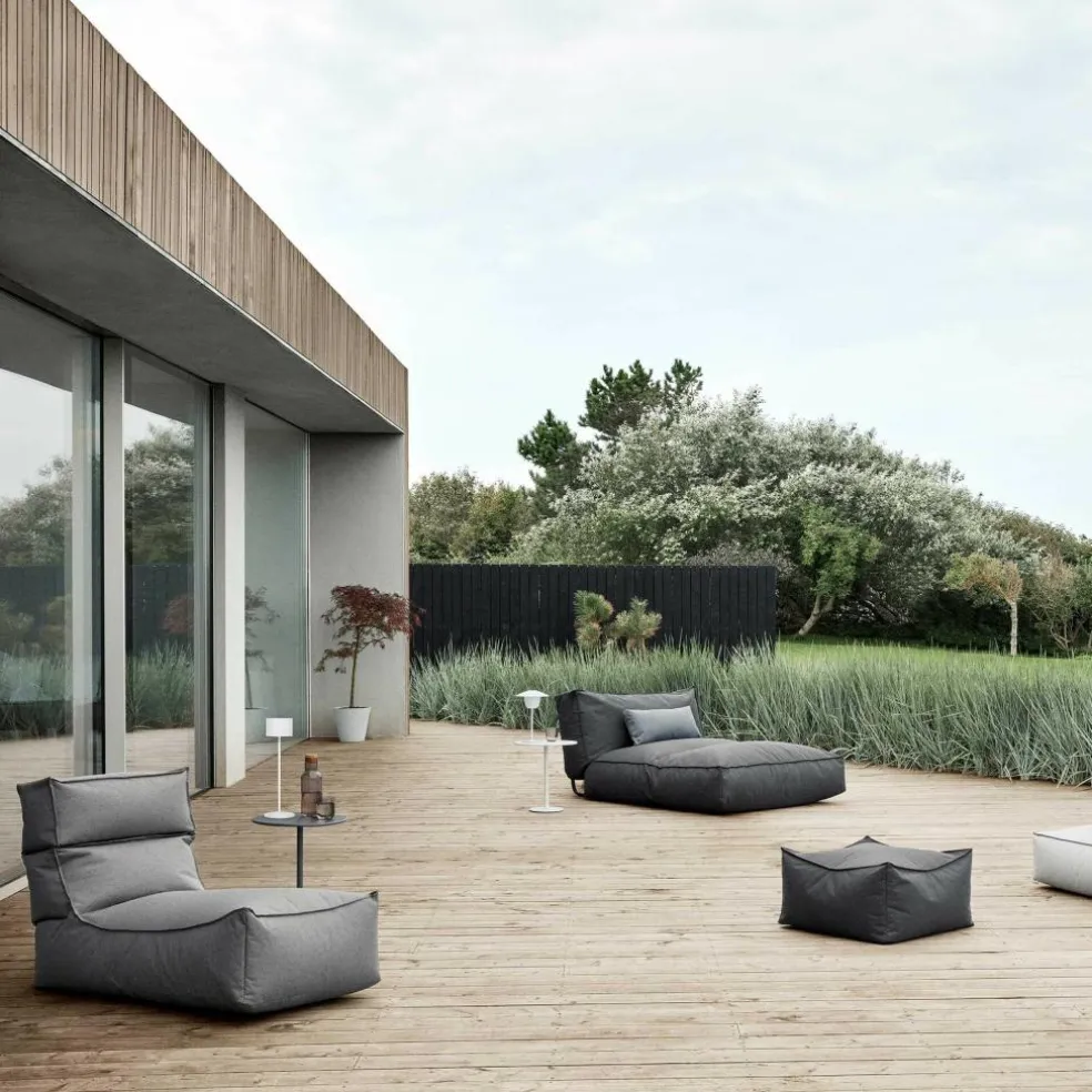 Stay Gartenbeistelltisch