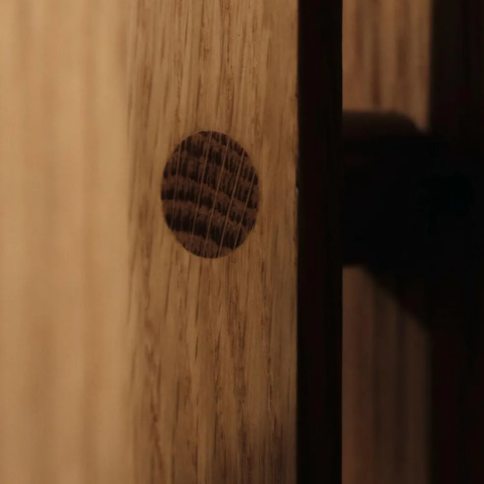 Stilt Kleiderschrank