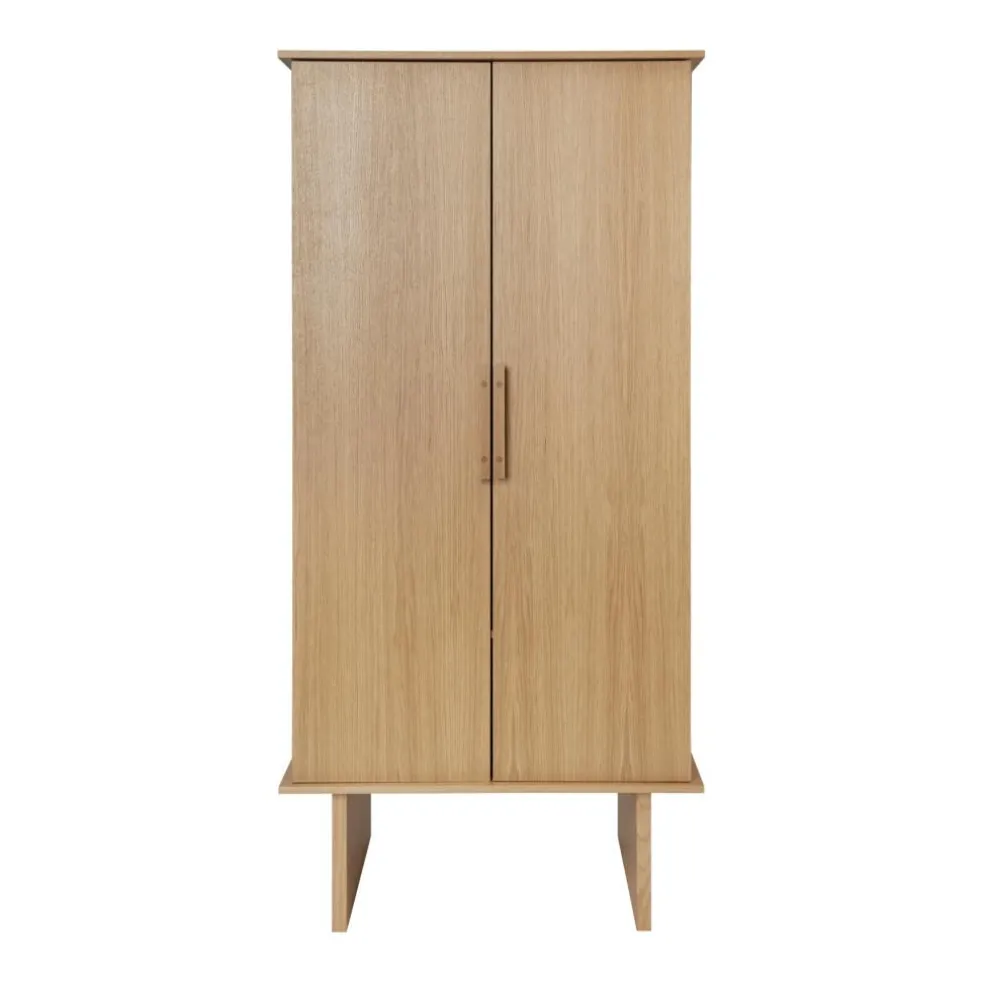 Stilt Kleiderschrank
