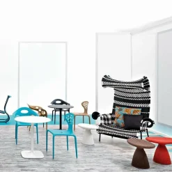 Supernatural Stuhl mit Löchern