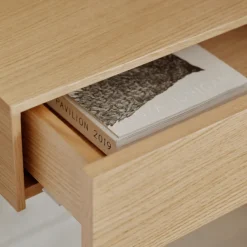 Tana Wandmontierter Nachttisch