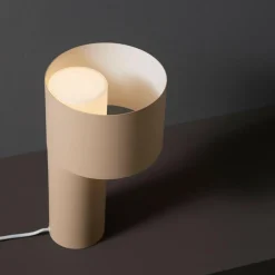 Tangent Tischleuchte