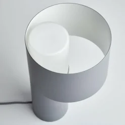 Tangent Tischleuchte