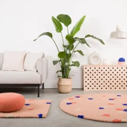 Terra Rose Filzkugelteppich