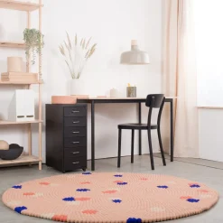 Terra Rose Filzkugelteppich