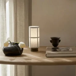 The Eclipse Schreibtisch