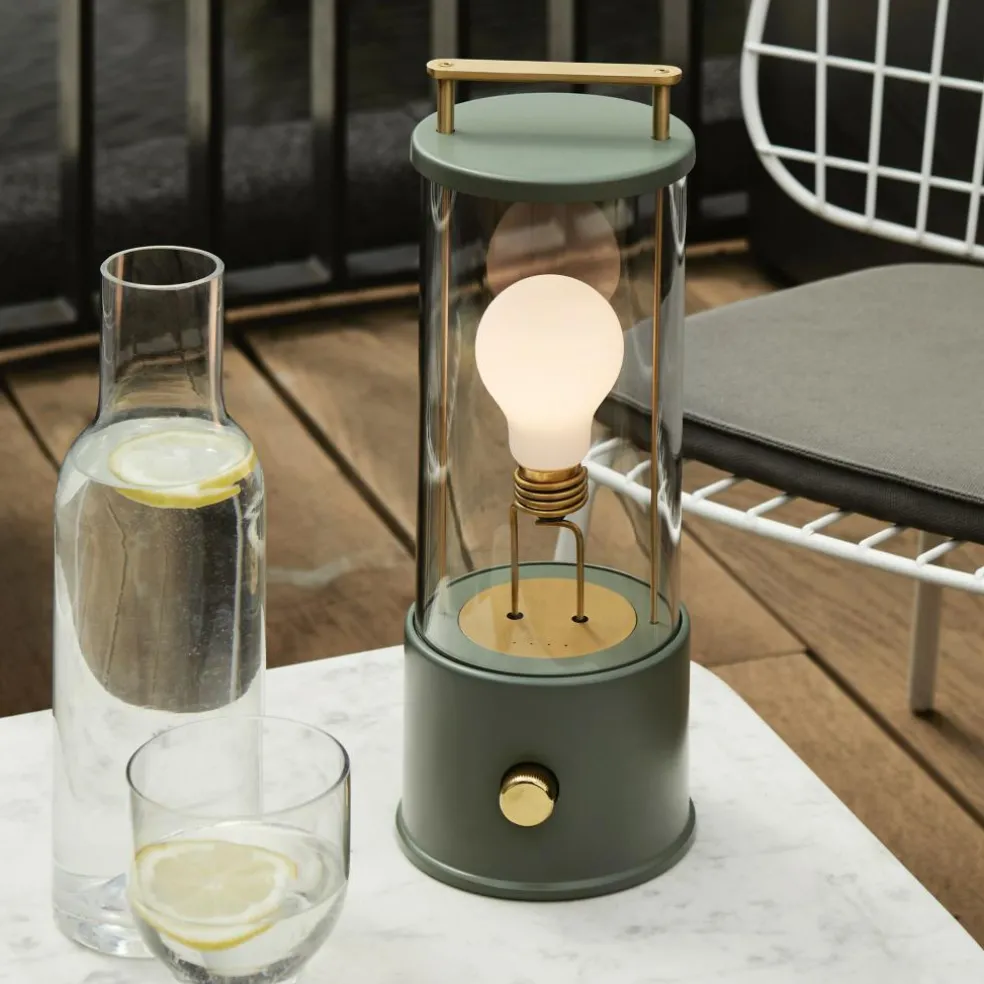 The Muse LED Akkuleuchte