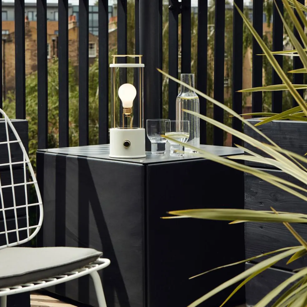 The Muse LED Akkuleuchte