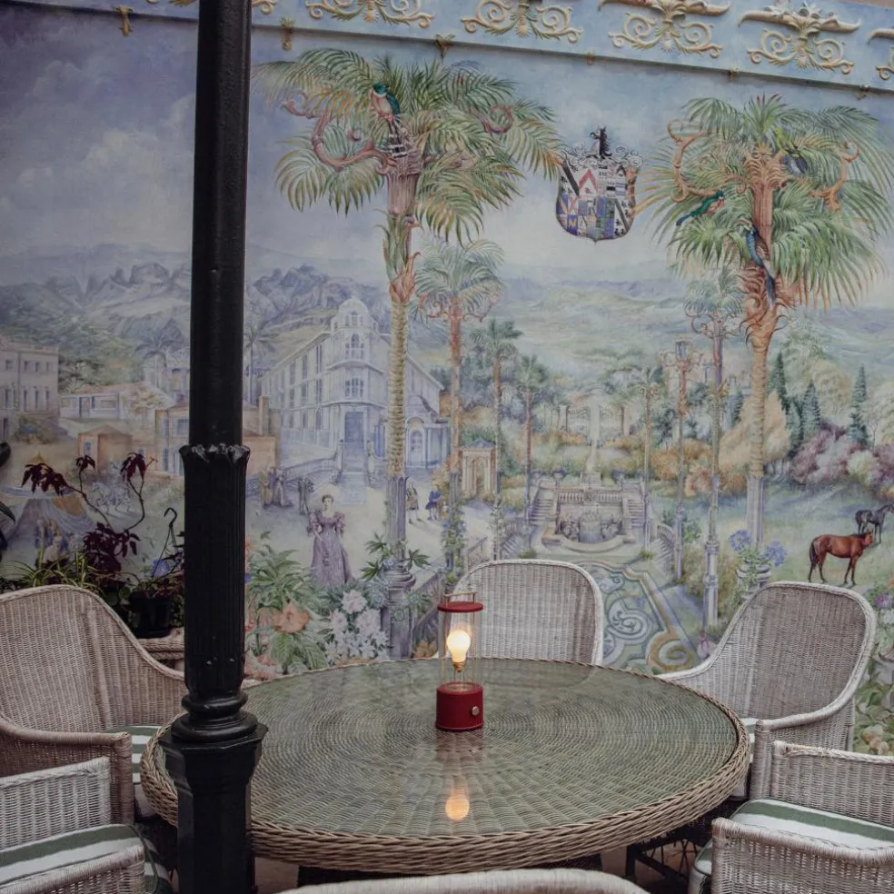 The Muse LED Akkuleuchte