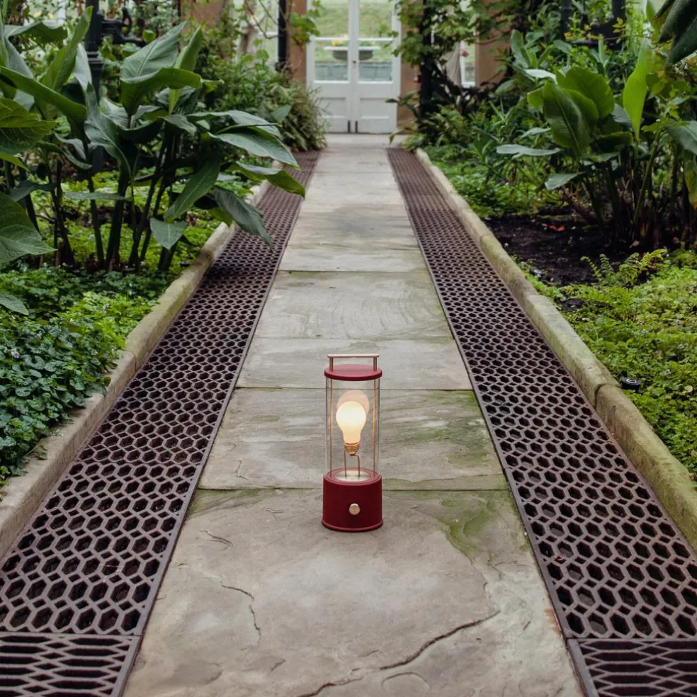 The Muse LED Akkuleuchte