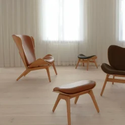 The Reader Ottoman Leder