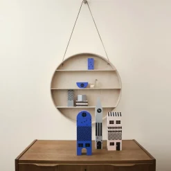 The Round Dorm Wandregal