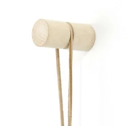 The Round Dorm Wandregal