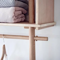 Töjbox Wandgarderobe