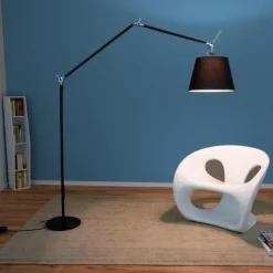 Tolomeo Mega Stehleuchte schwarz mit Dimmer