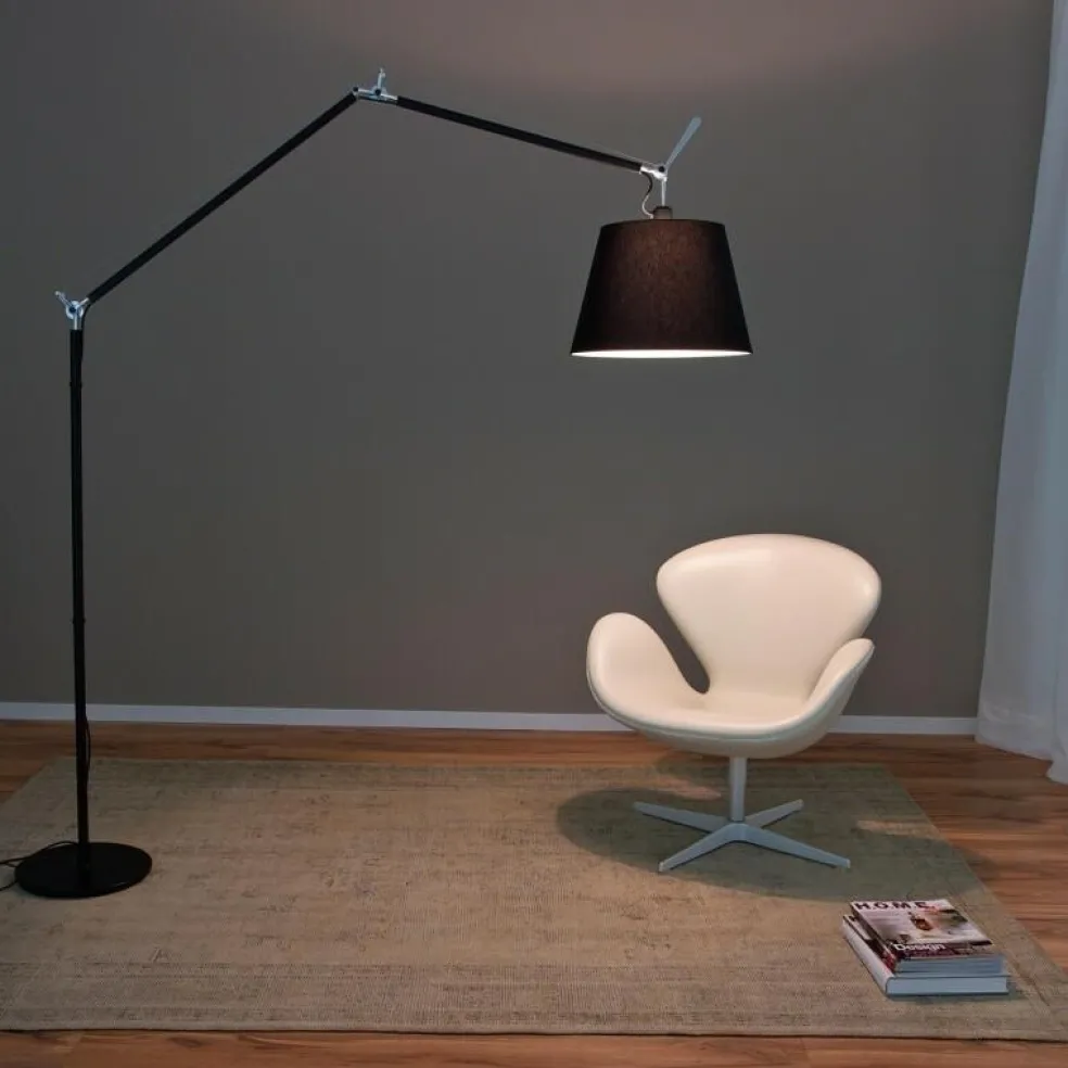 Tolomeo Mega Stehleuchte schwarz mit Dimmer