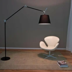 Tolomeo Mega Stehleuchte schwarz mit Schalter