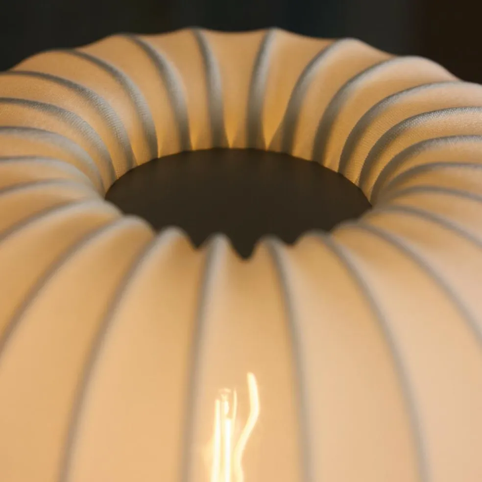 Tradition Tischleuchte