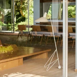 Tripod HM8 Stehleuchte